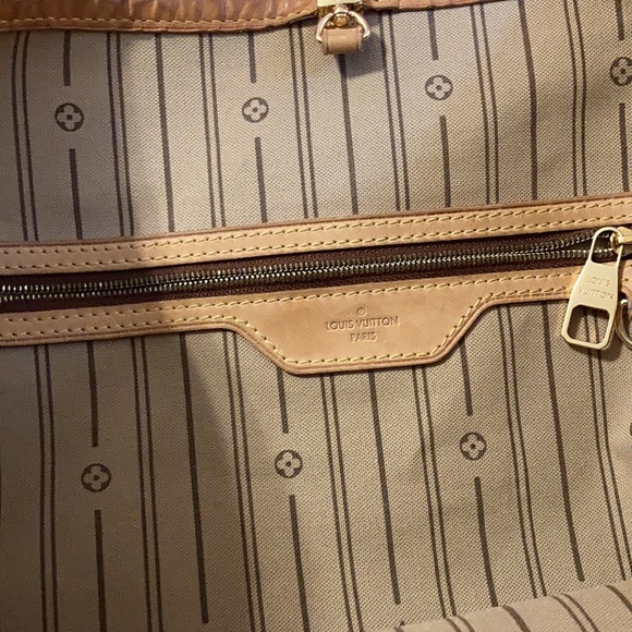 Louis Vuitton boho bag - Picture 7 of 8